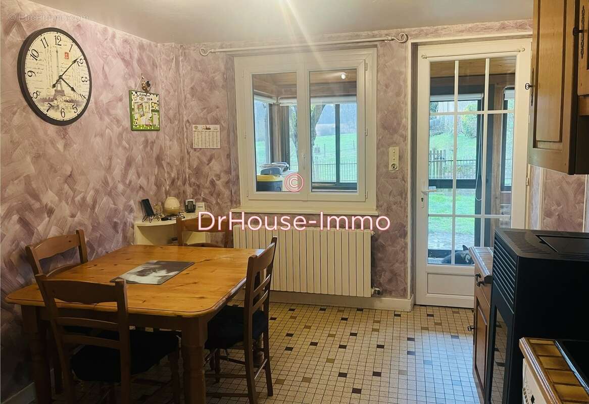 Maison à THENEUILLE