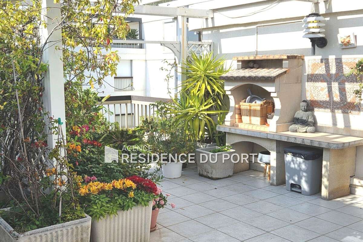 Appartement à MANDELIEU-LA-NAPOULE