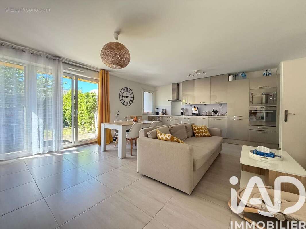 Photo 7 - Appartement à SAINTE-GENEVIEVE-DES-BOIS