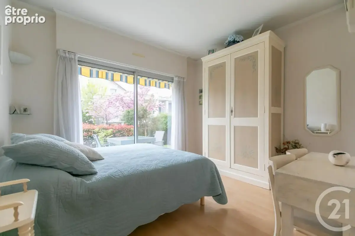 Maison 154 m² à Saint-Maur-Des-Fosses  - photo 5