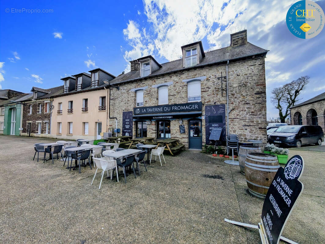Commerce à PLELAN-LE-GRAND