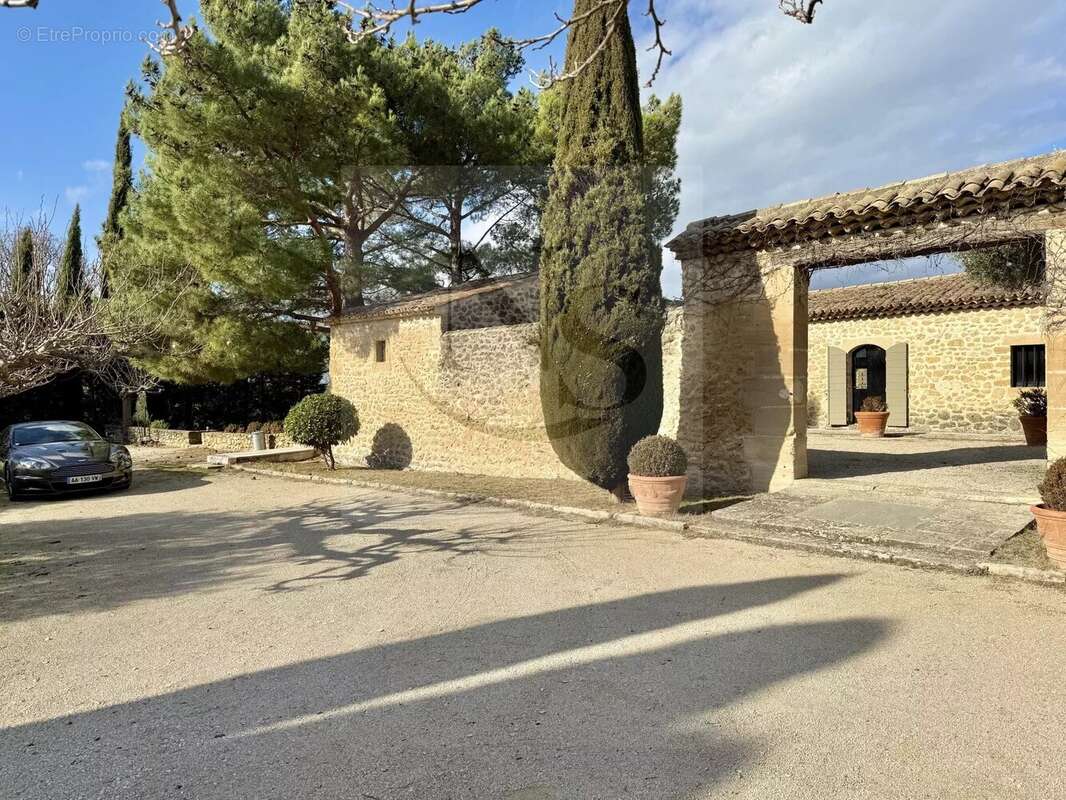 Maison à LOURMARIN