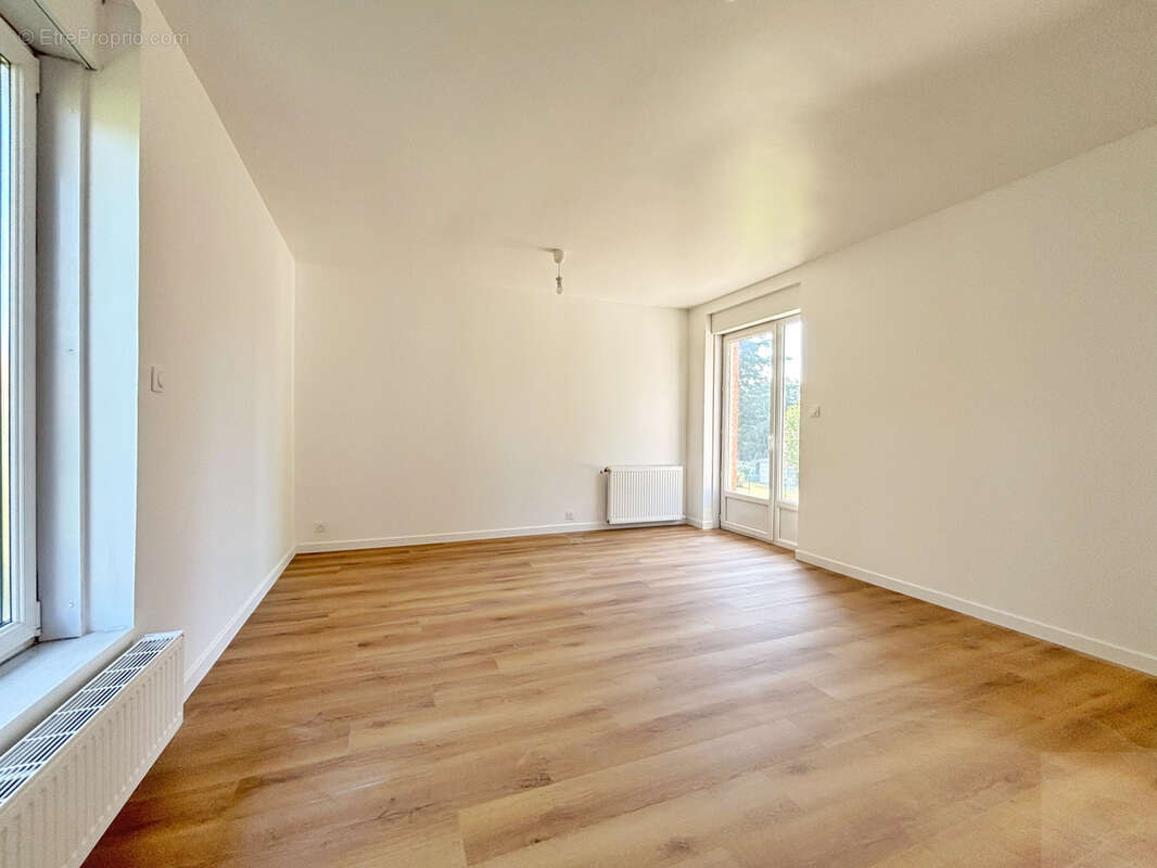 Pavillon individuel de plain pied - 123 m2 - 4 chambres - photo 7
