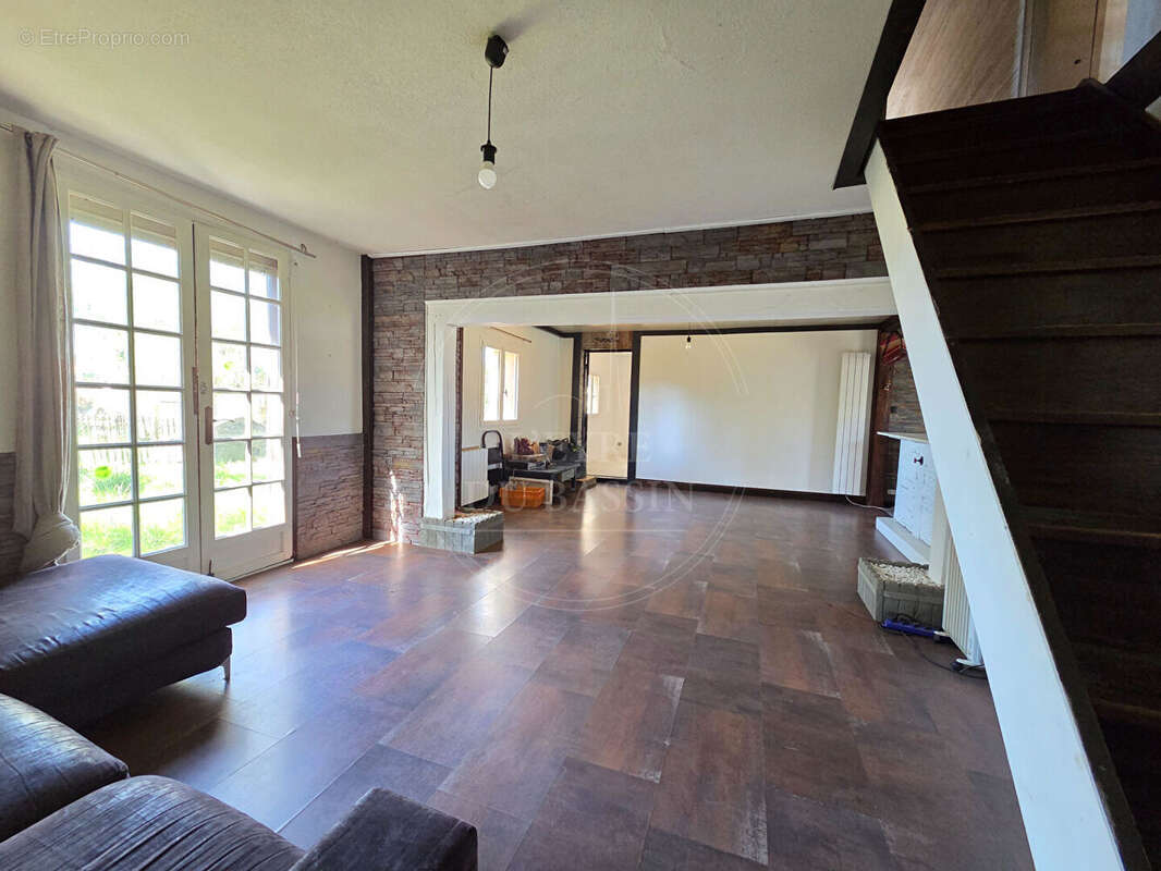 Maison à MIOS