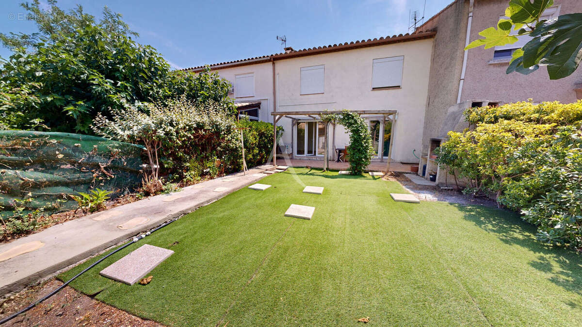Maison 126 m² avec jardin, garage et fort potentiel d'aménagement  Narbonne quartier EDF - photo 2