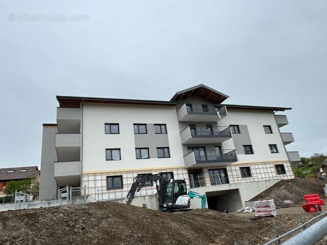Appartement à VILLY-LE-PELLOUX