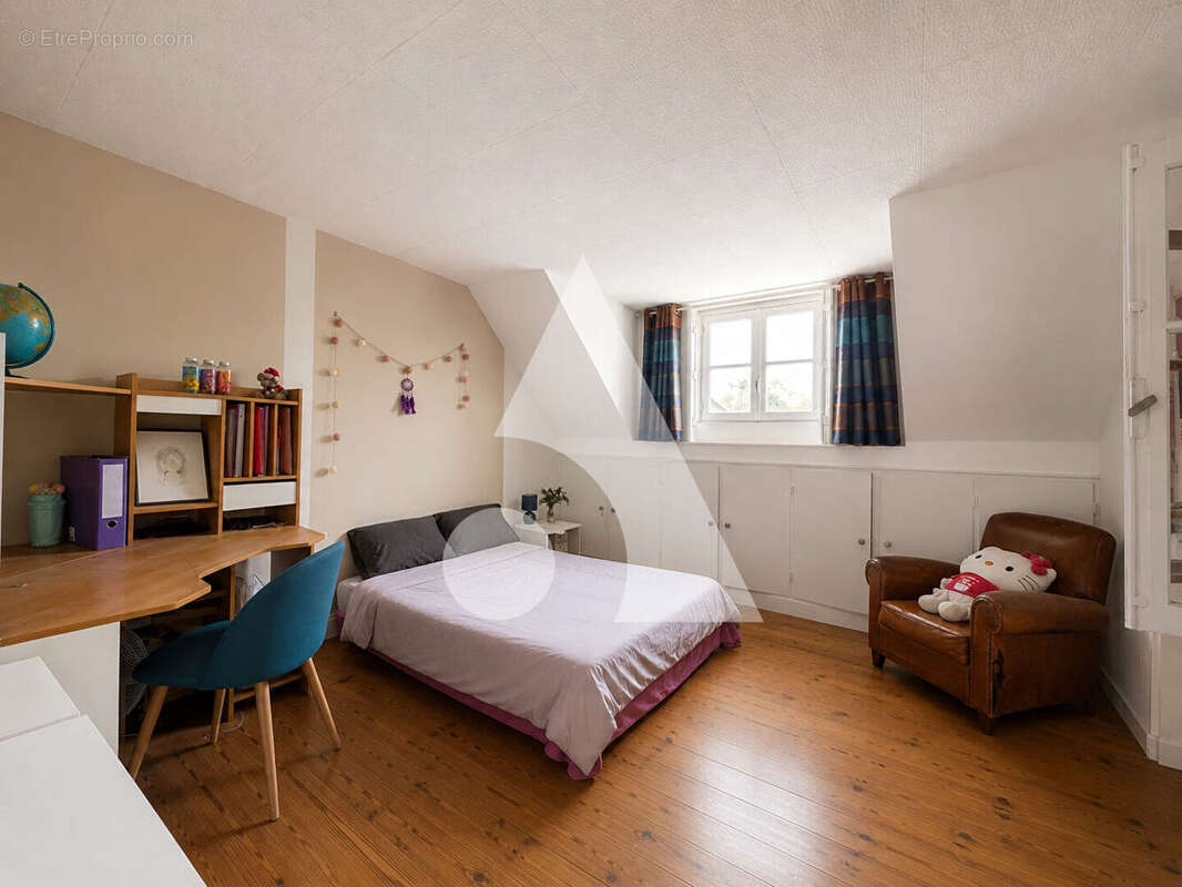 Maison familiale de caractère avec studio indépendant à La Frette - sur - Seine - photo 12