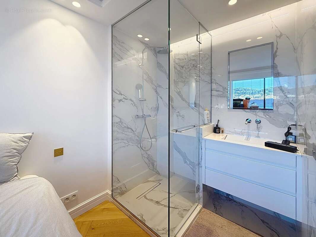 Appartement à LE CANNET