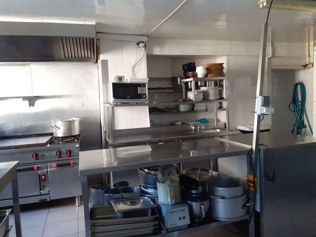 Commerce à SISTERON