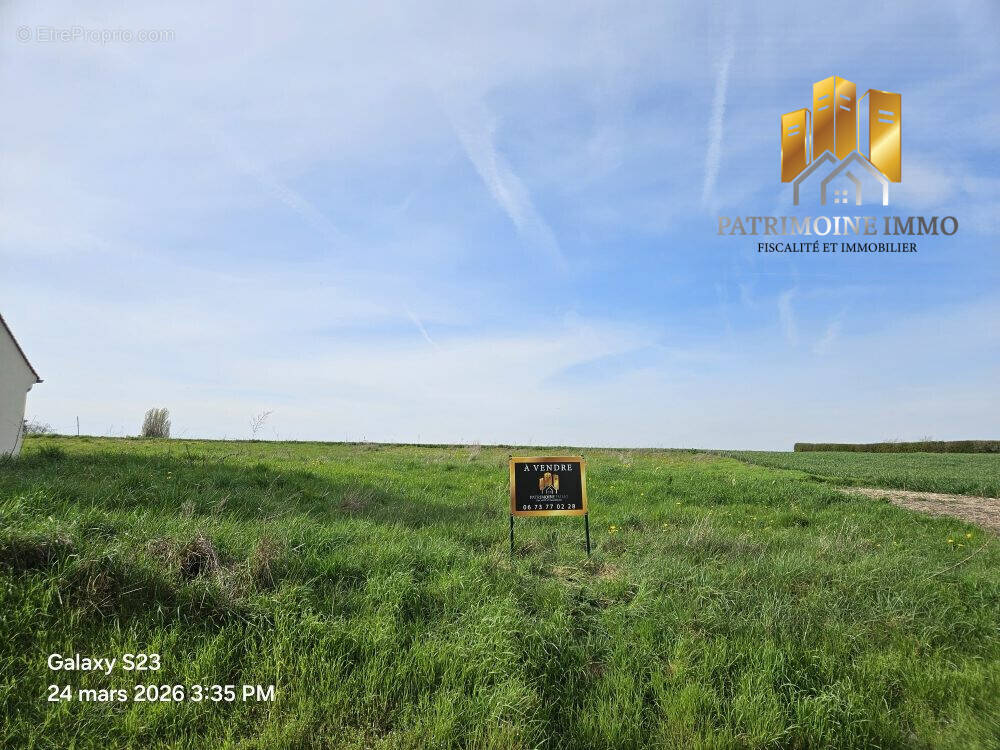 Terrain à HEROUVILLE