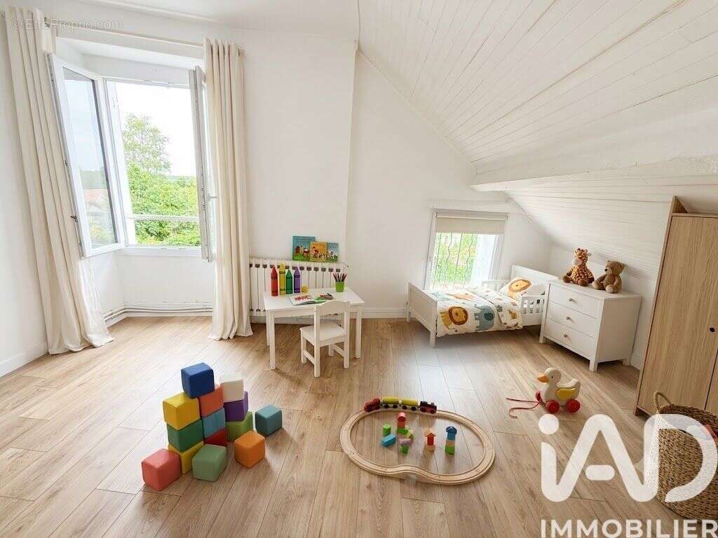 Photo 5 - Appartement à BUSSY-SAINT-GEORGES