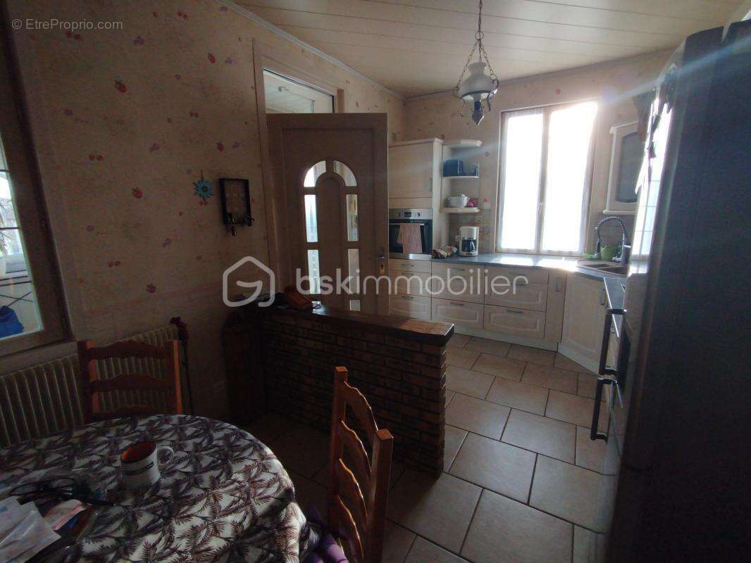 Maison à MONCHAUX-SORENG