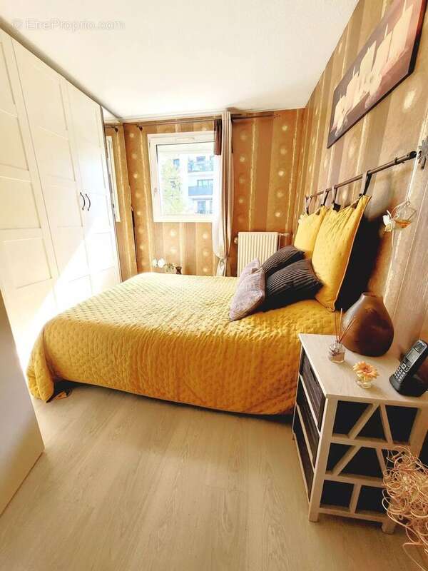 Appartement à LE PLESSIS-ROBINSON