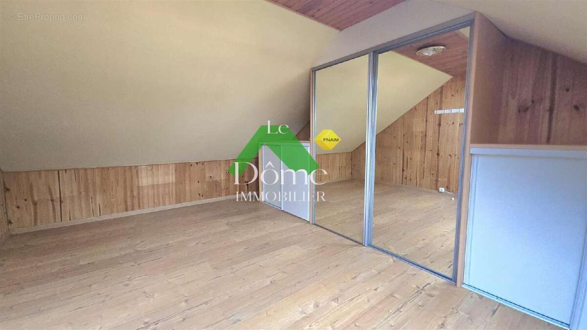 Maison à ESCHES