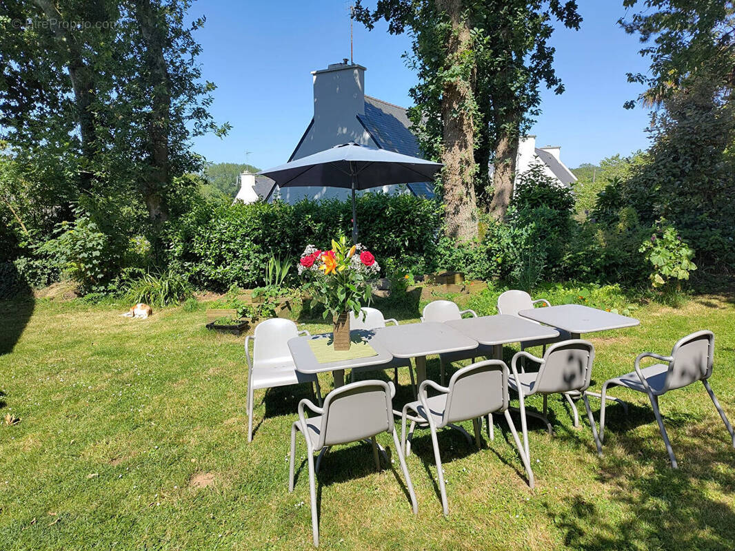 Maison à LE RELECQ-KERHUON