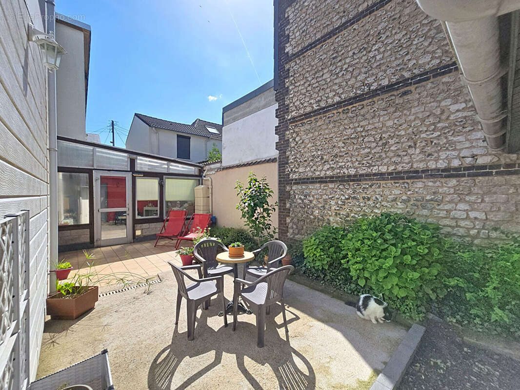 Maison Le Petit Quevilly 7 pièce(s) 131 m2 - photo 6