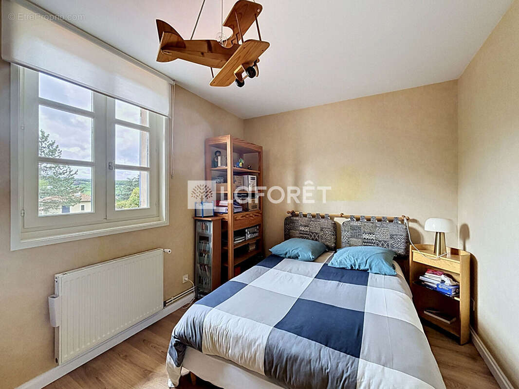 Maison Espaly Saint Marcel 7 pièce(s) 173 m2 - photo 8