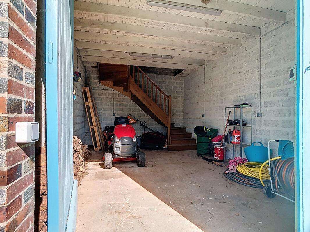 Maison à EGRISELLES-LE-BOCAGE