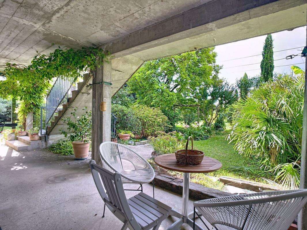 Maison à TOURNON-SUR-RHONE