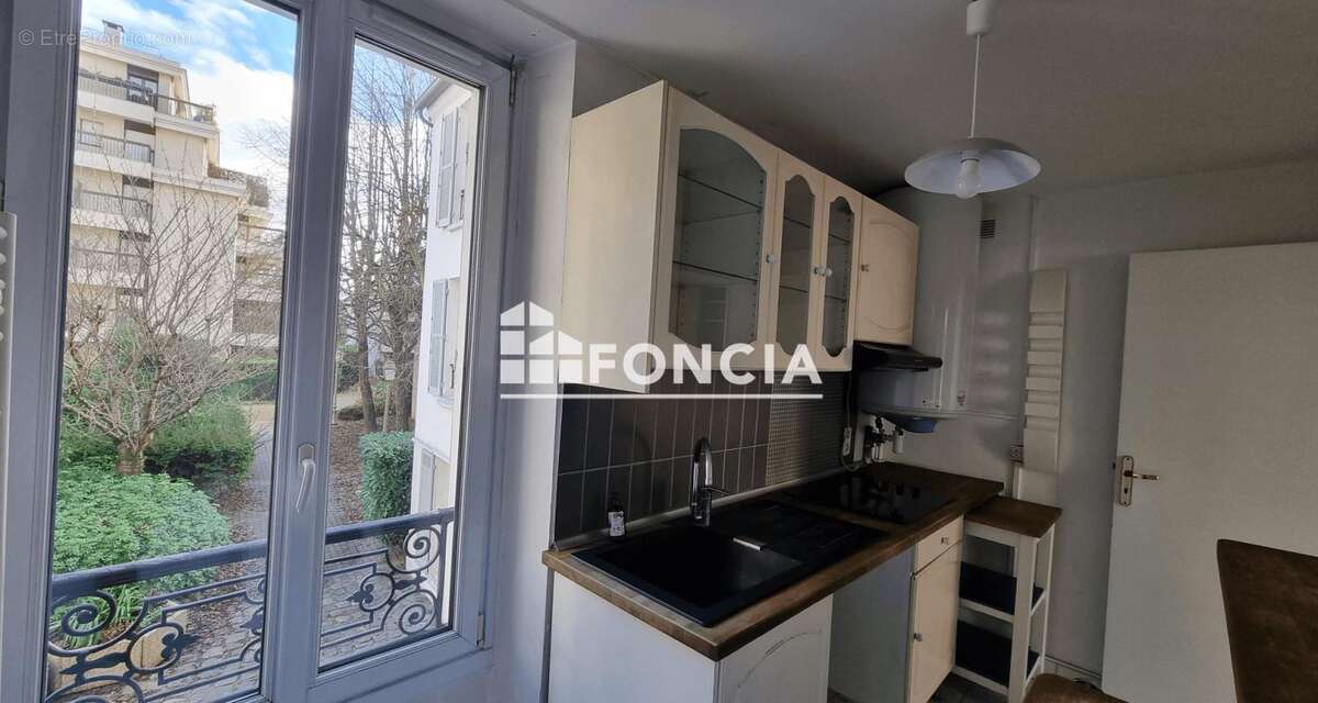 Appartement à BOURG-LA-REINE