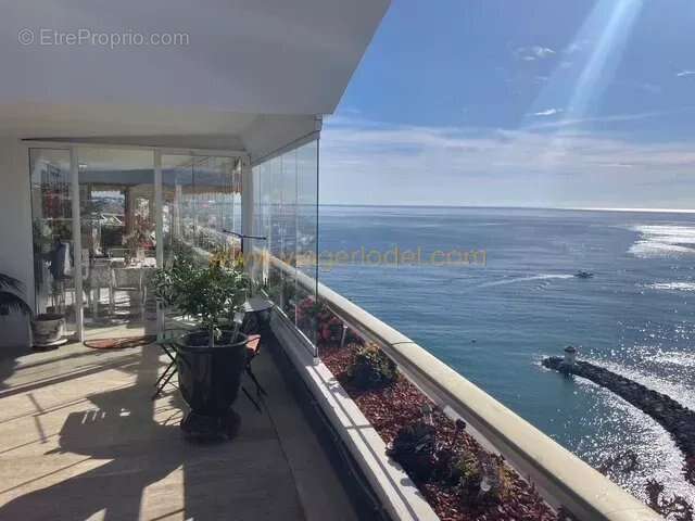 Appartement à VILLENEUVE-LOUBET