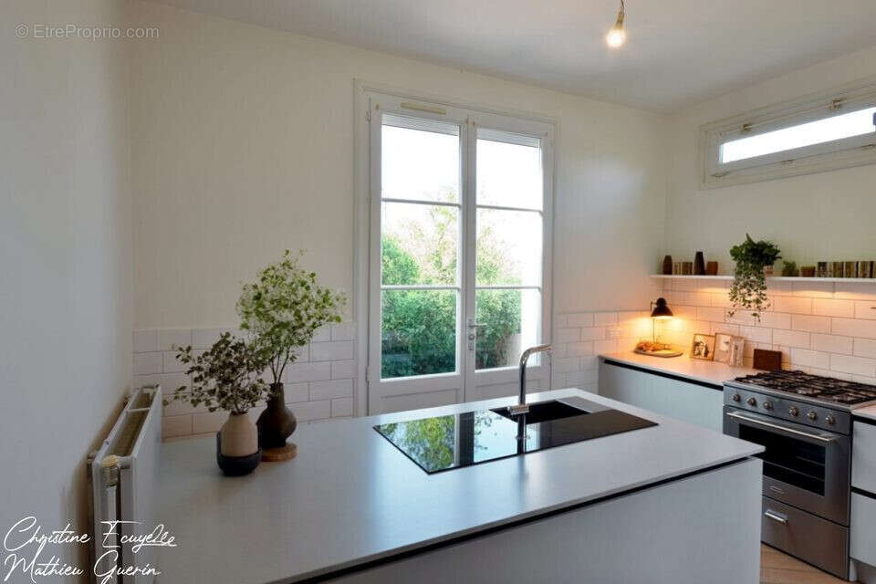 Maison à VEYRINS-THUELLIN