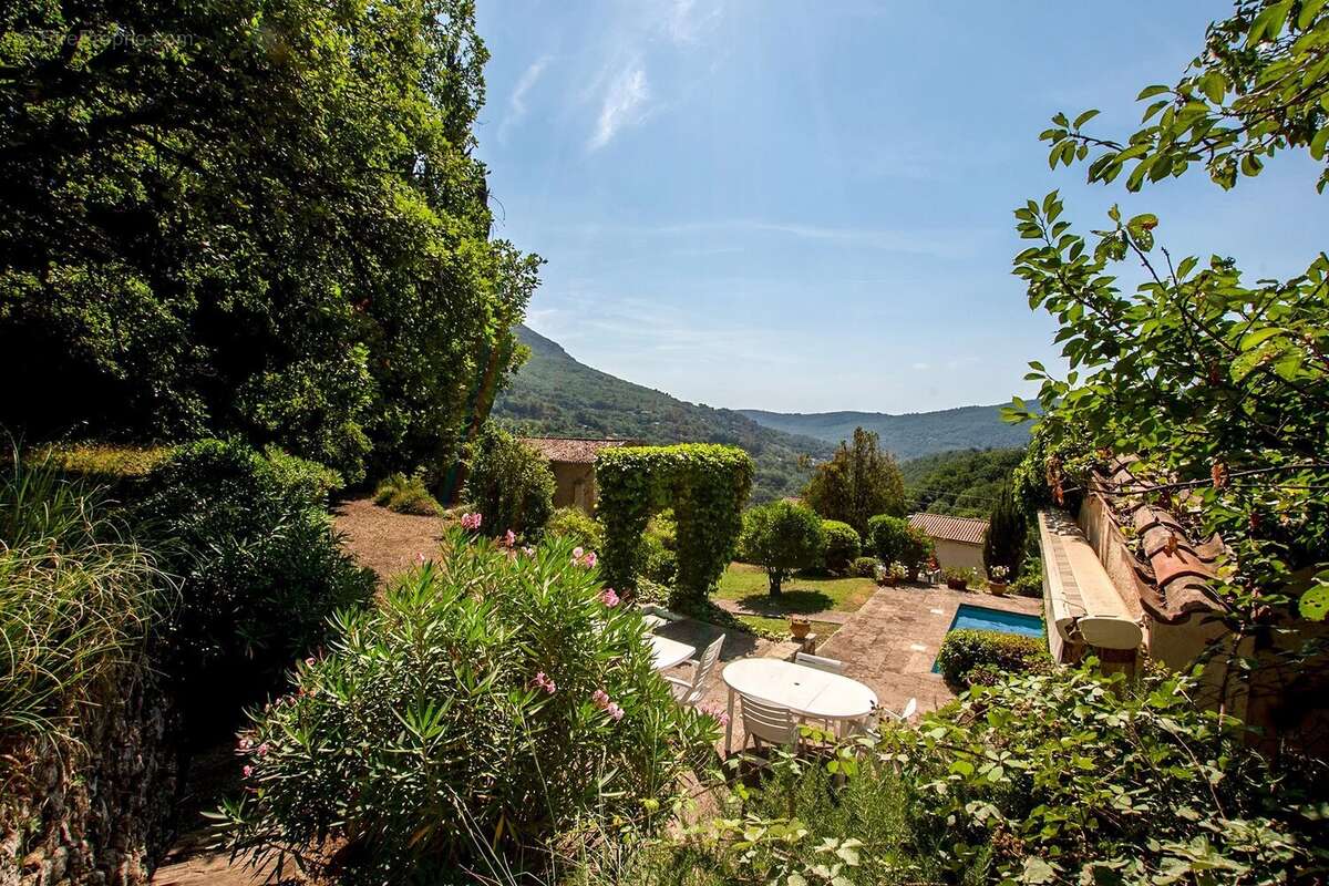 Maison à LE BAR-SUR-LOUP