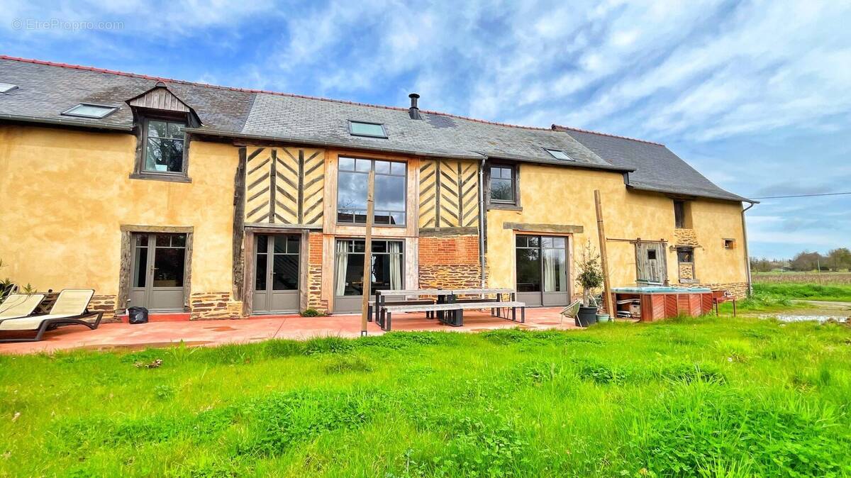 Maison à MORDELLES