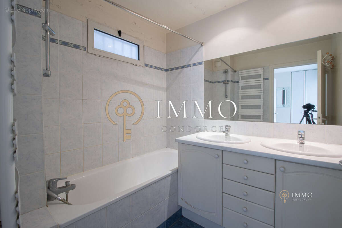 Appartement à BOURG-LA-REINE