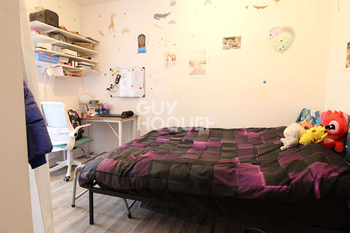 Appartement à VERNEUIL-L'ETANG