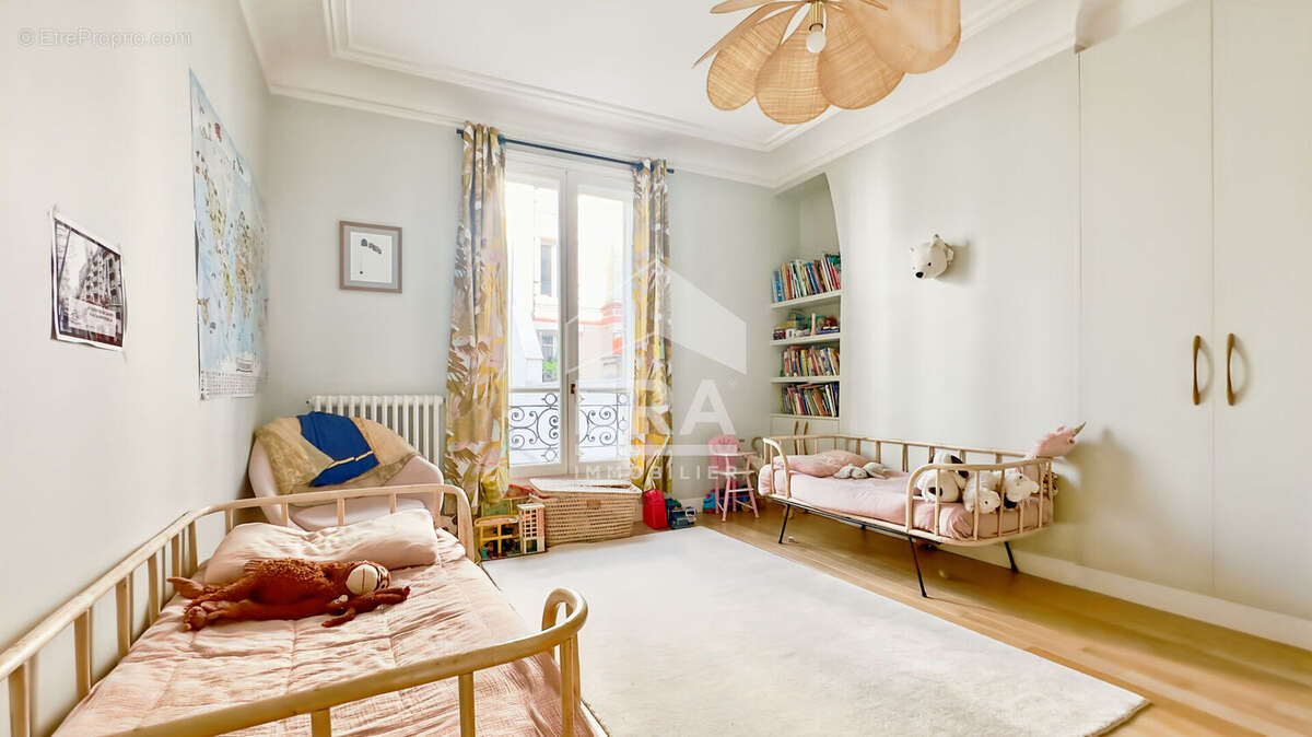 Appartement à PARIS-19E
