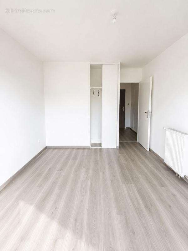 Appartement à BUSSY-SAINT-GEORGES