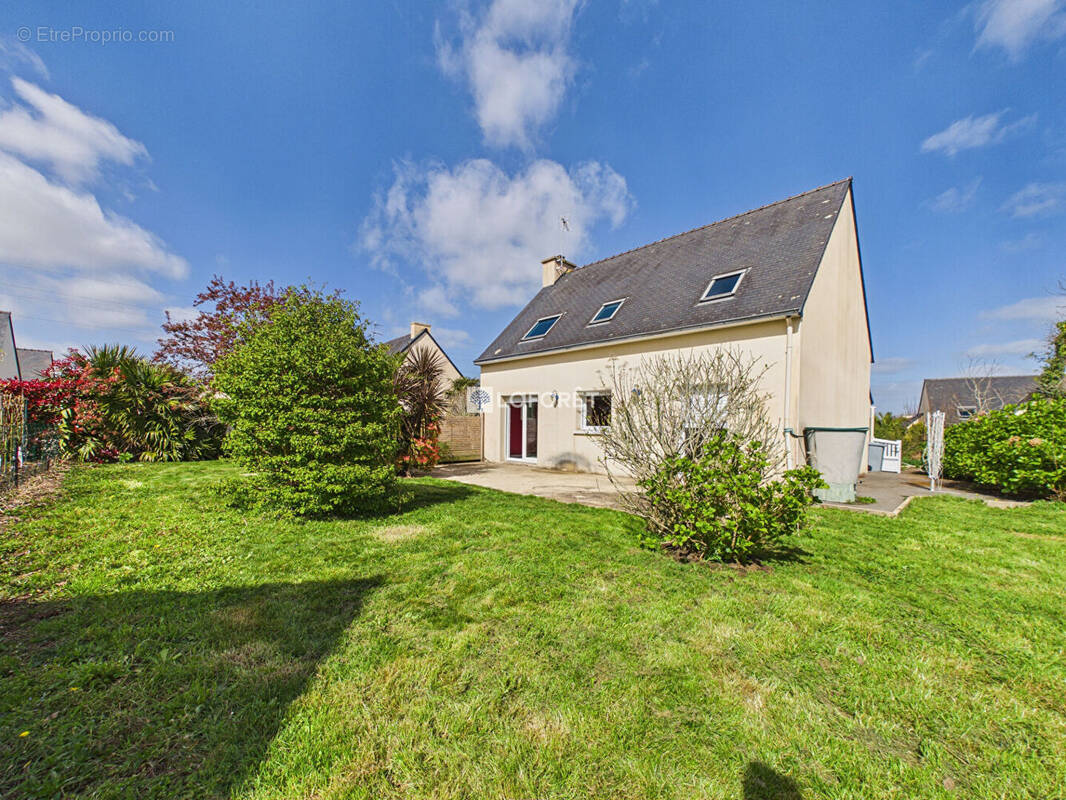 Maison à ERGUE-GABERIC