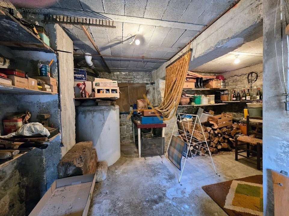 Maison à LA BEGUDE-DE-MAZENC