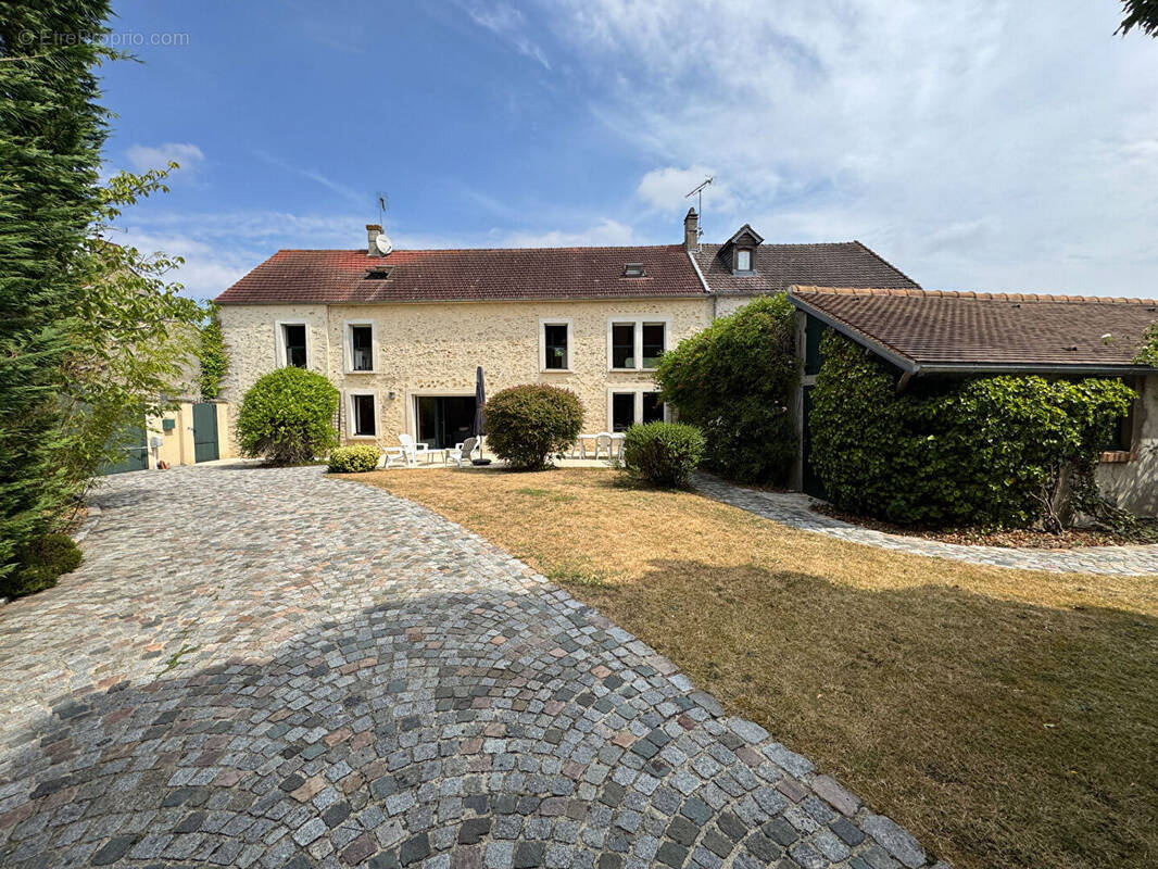 Maison à VILLIERS-LE-MAHIEU