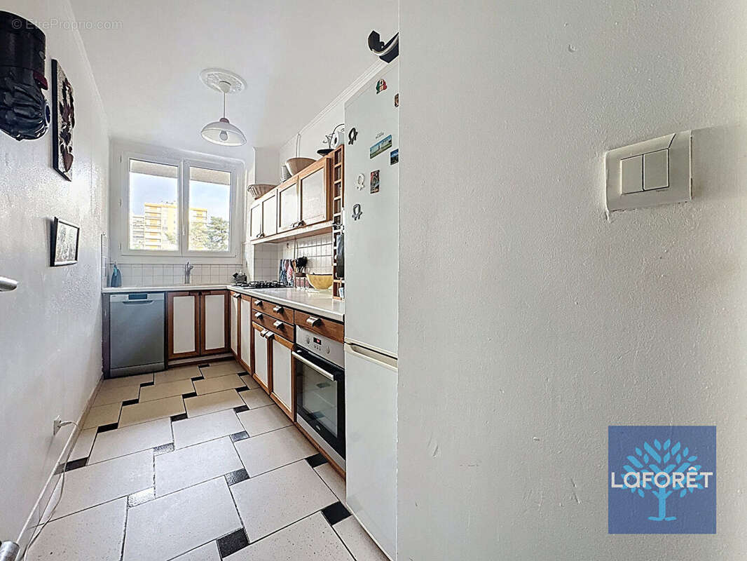 Appartement à CHILLY-MAZARIN