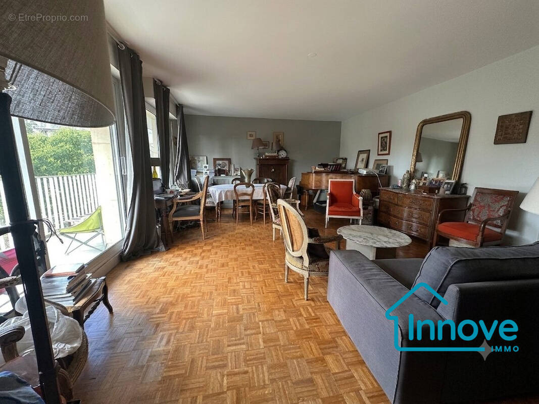 Appartement à VERSAILLES