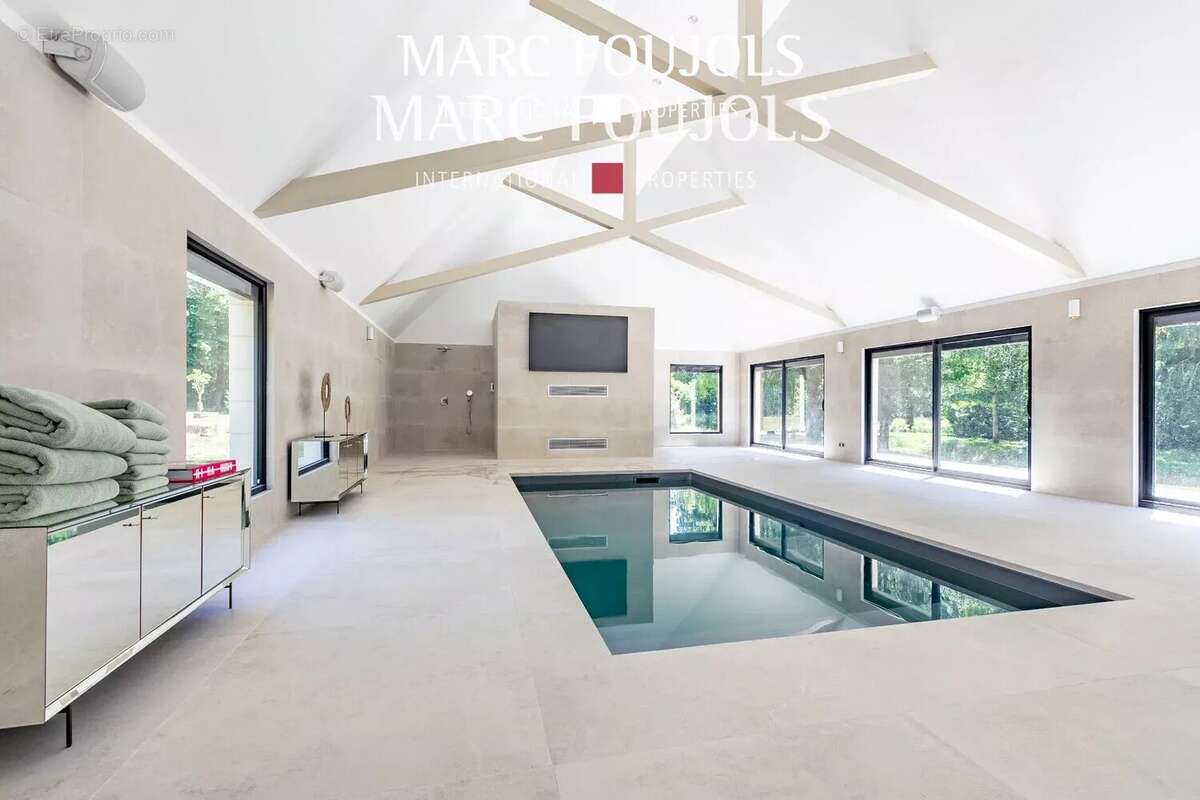 Maison à FONTAINE-CHAALIS