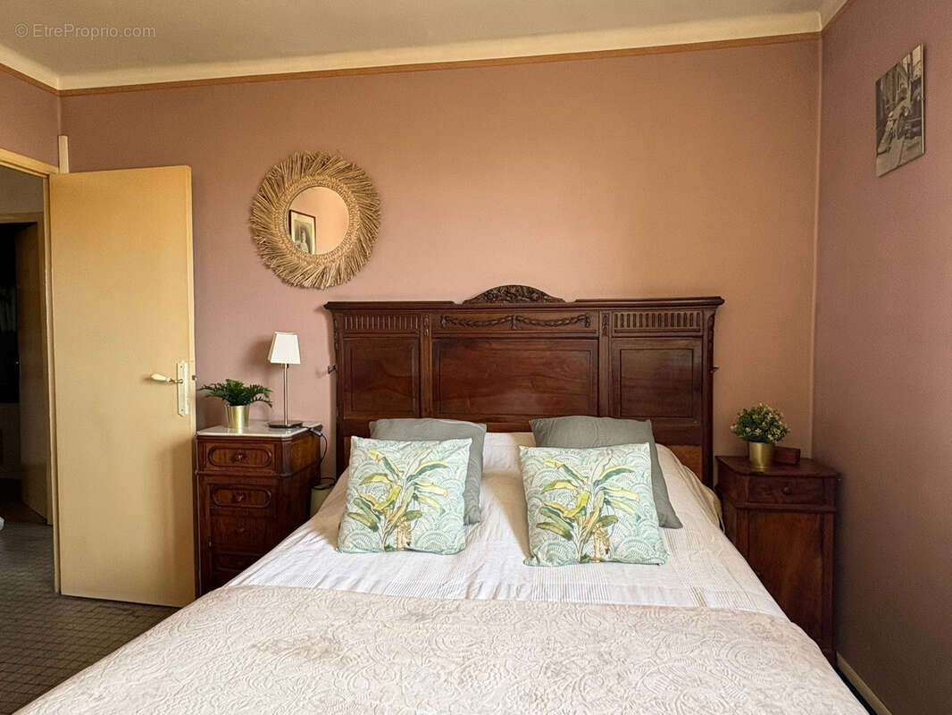 Appartement à MARSEILLE-5E