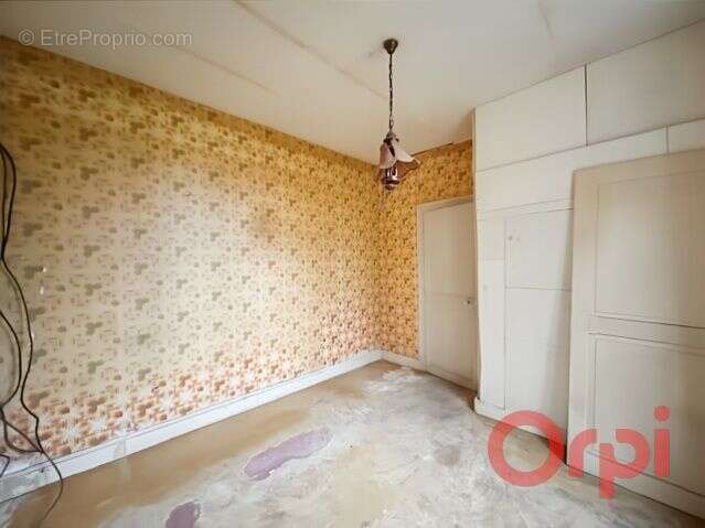 Maison à SAINT-LOUP-DES-CHAUMES