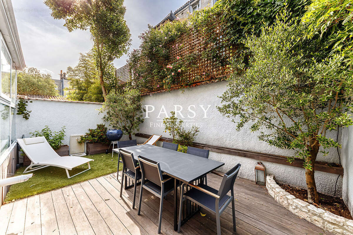 Appartement à BORDEAUX