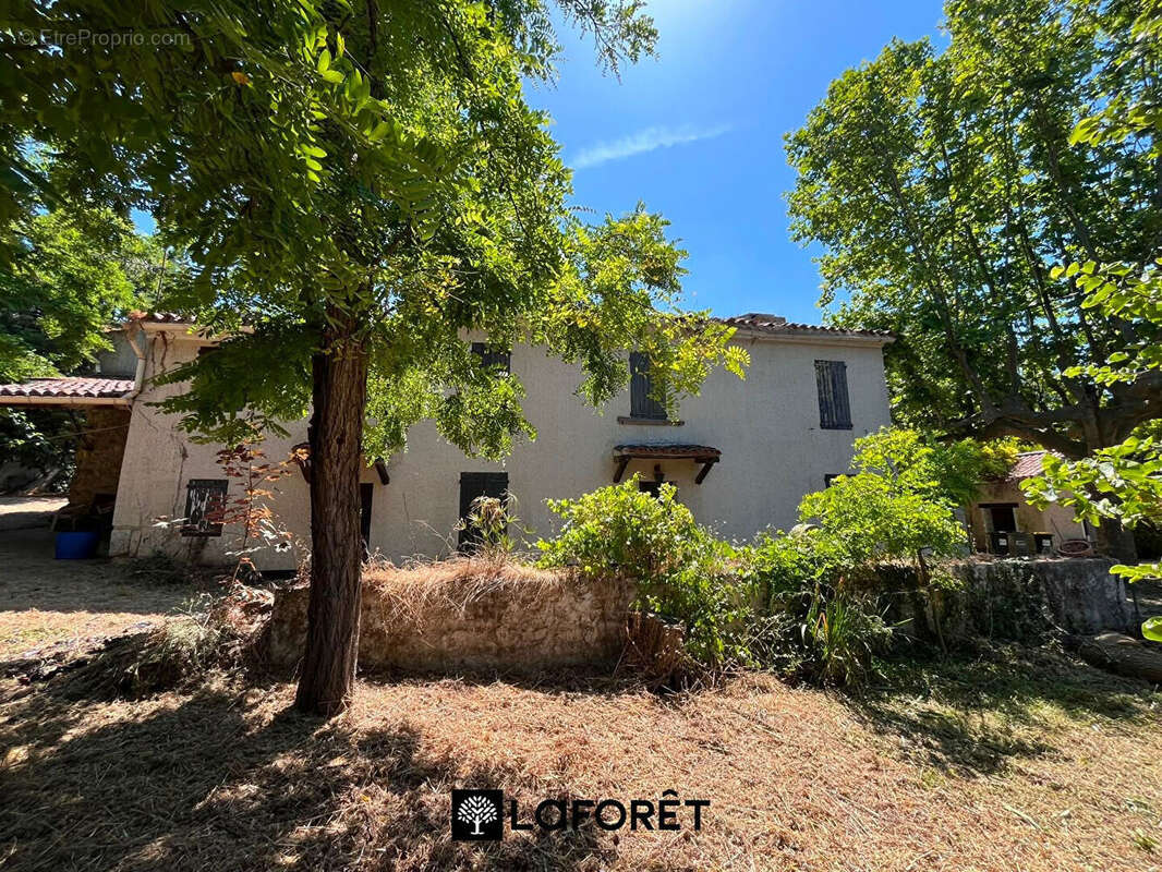 LE CASTELET ? Authentique Bastide du XVIIIe Siècle au Coeur des Vignes et des Oliviers terrain 6000 m² - photo 17