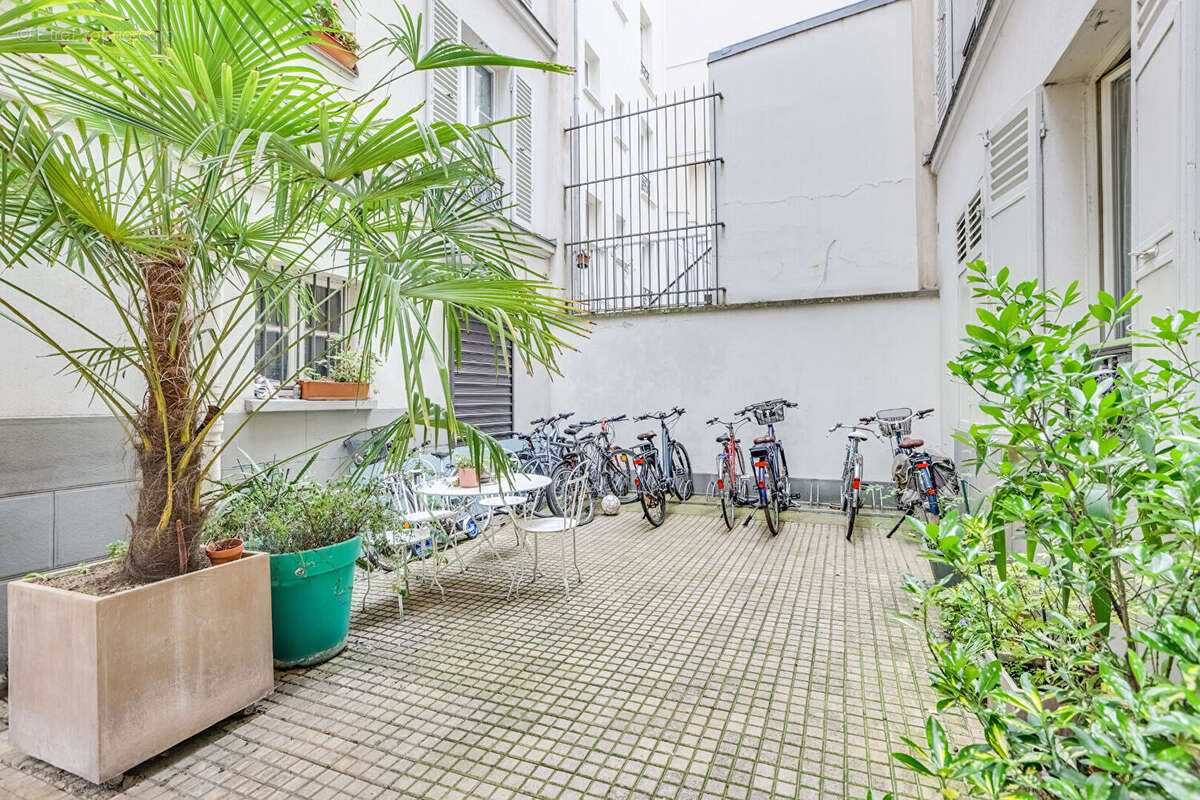 Appartement à PARIS-17E