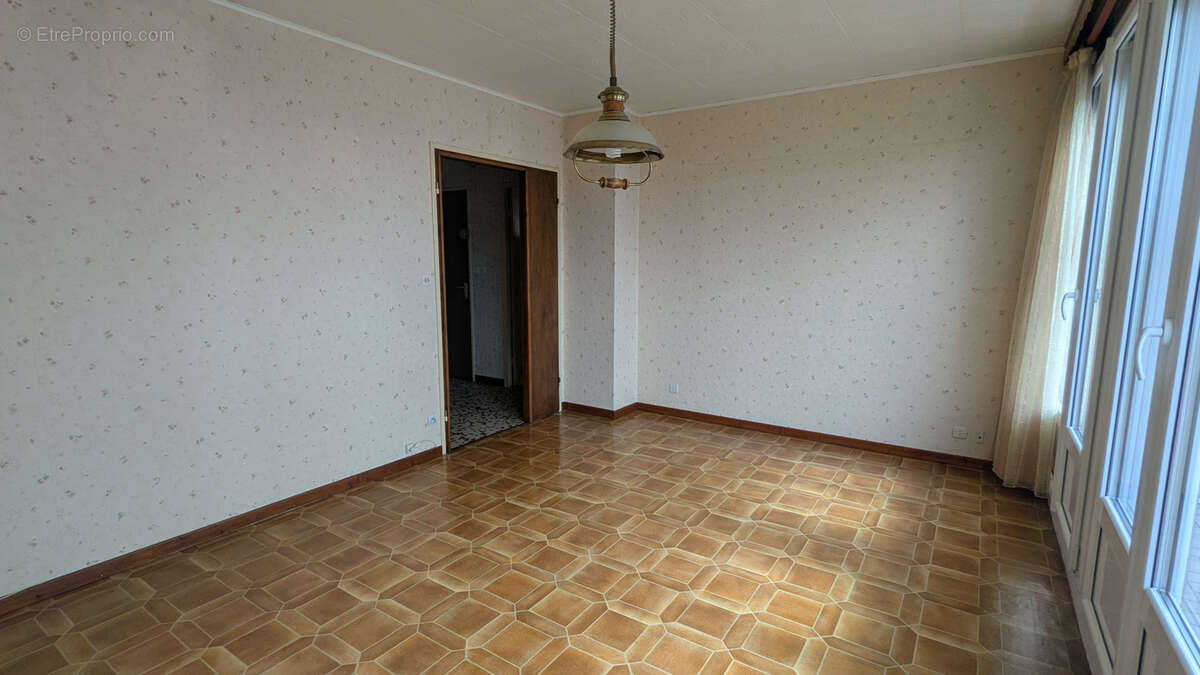Appartement à CHENOVE