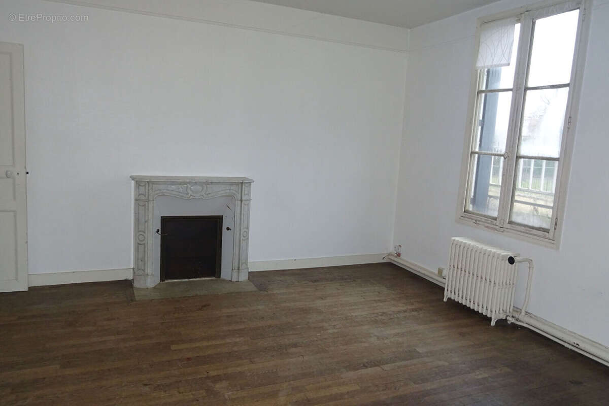 Maison à LA FERTE-BERNARD