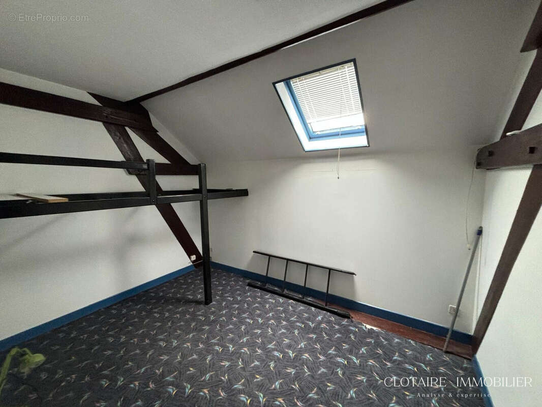 Maison à LACROIX-SAINT-OUEN