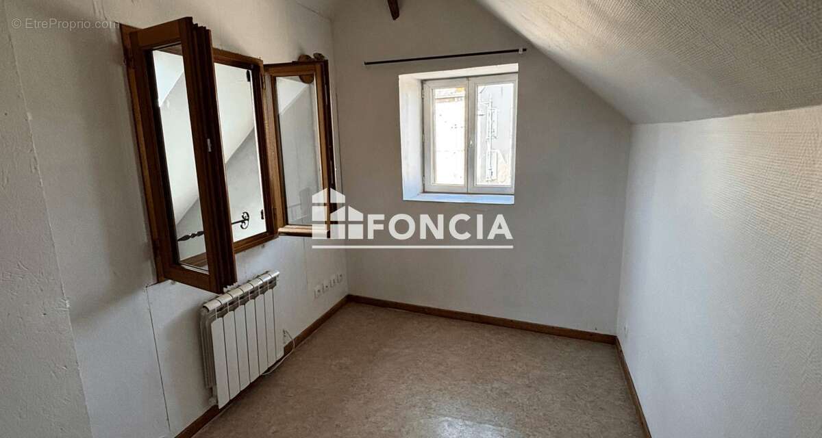 Maison à CONLIE