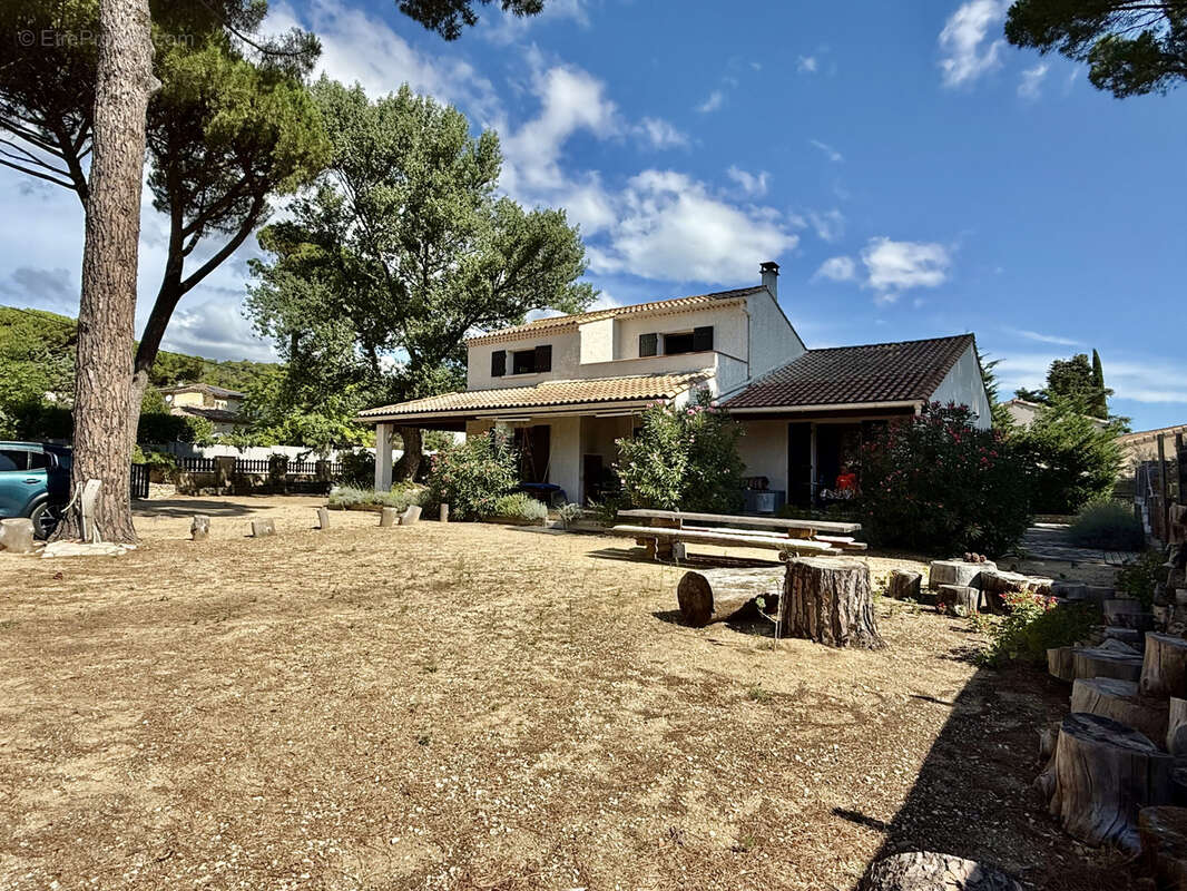 Maison à BAGNOLS-SUR-CEZE