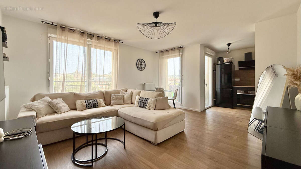 Appartement à CORBEIL-ESSONNES