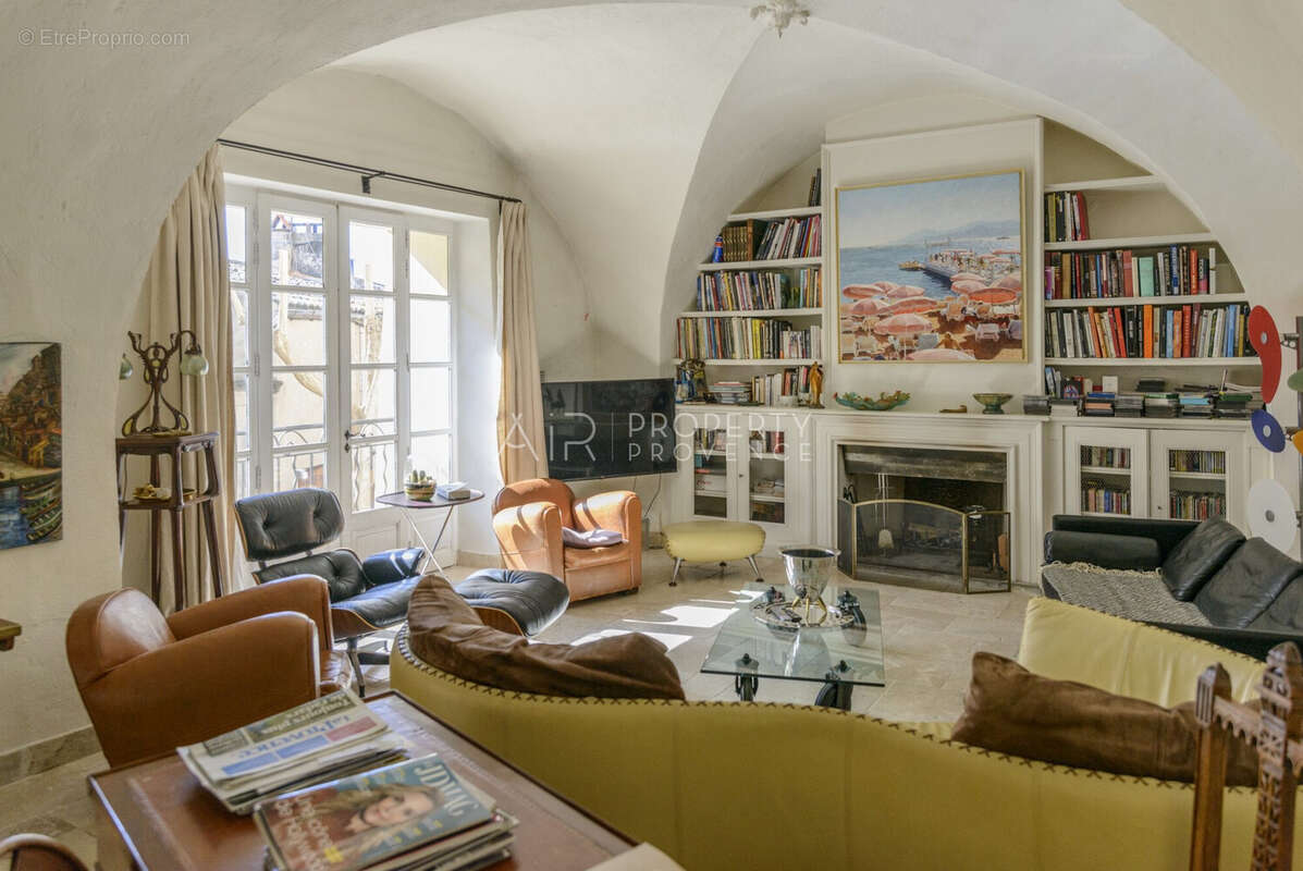 Maison à CADENET
